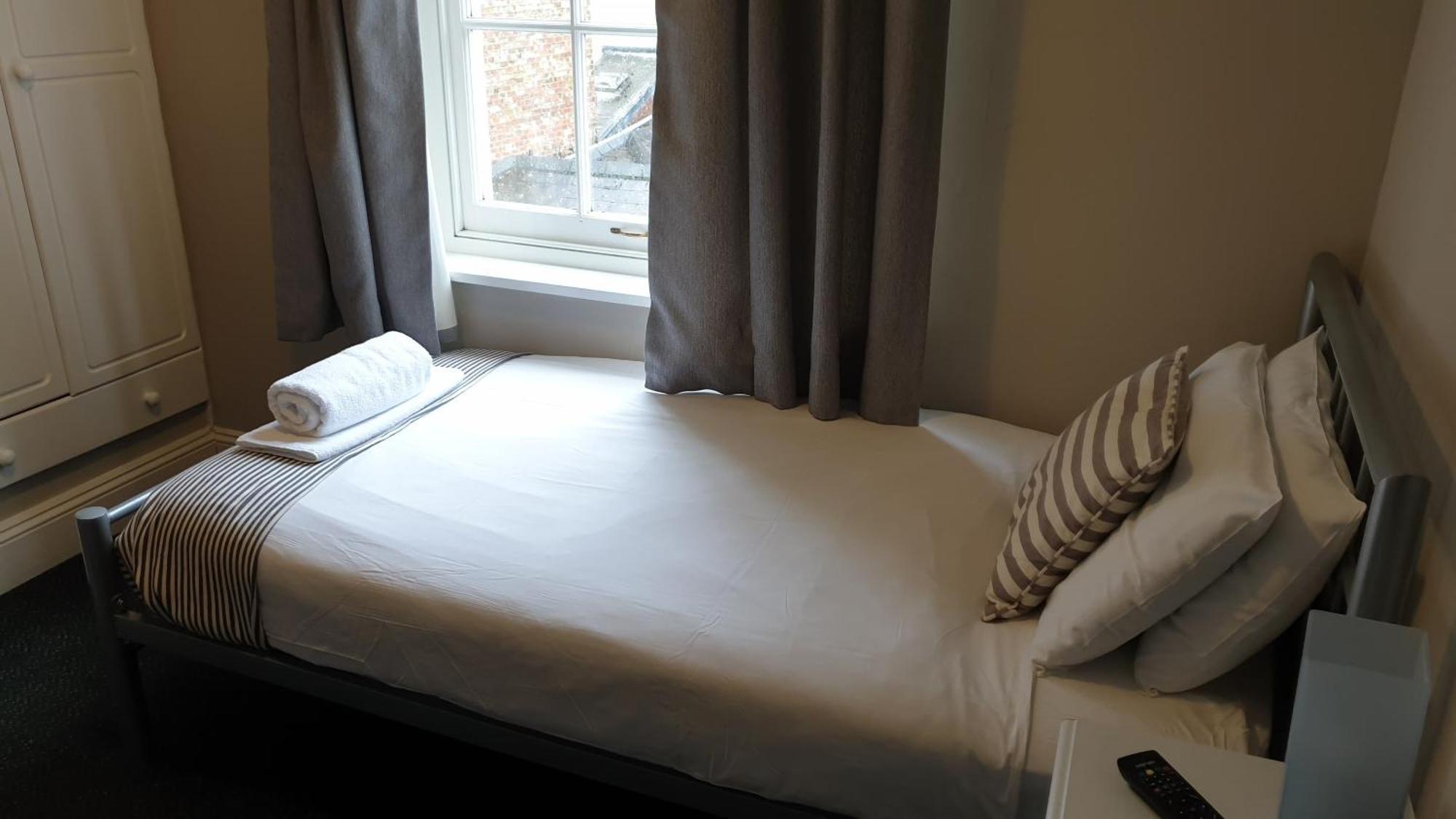Hotel The Grapes Pub Southampton Esterno foto